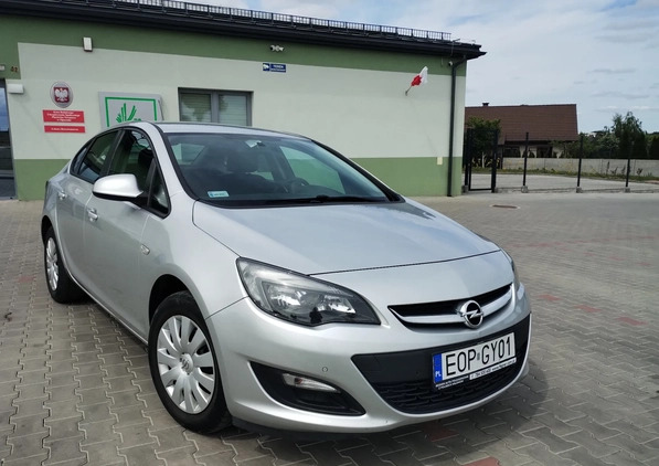 Opel Astra cena 40500 przebieg: 198000, rok produkcji 2017 z Opoczno małe 37